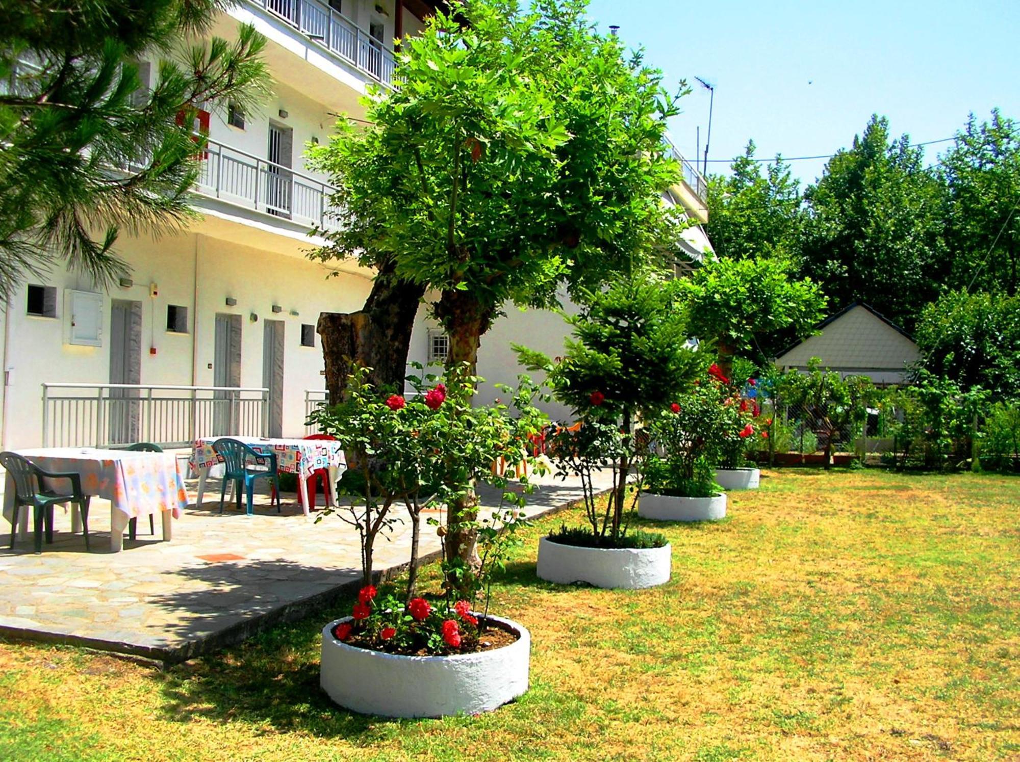 Apartments Ziogas Paralía Skotínis Extérieur photo