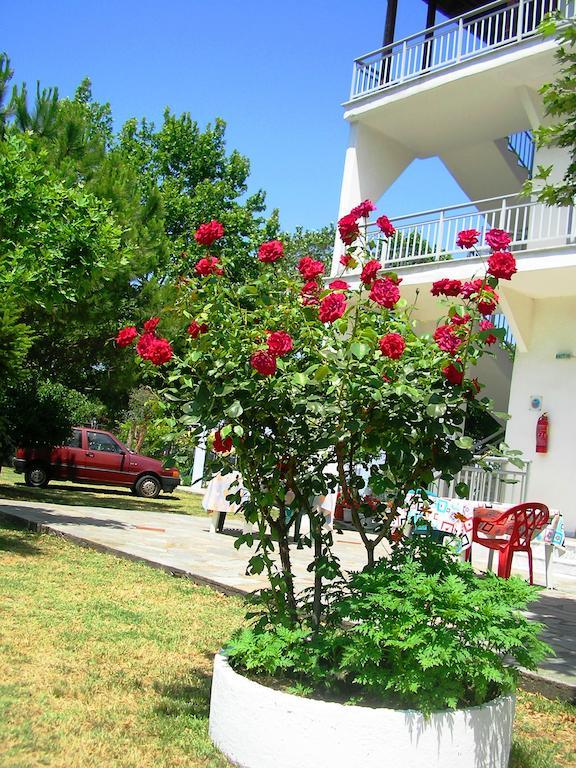 Apartments Ziogas Paralía Skotínis Extérieur photo